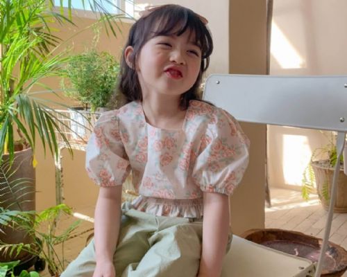 【春款】短版澎袖蕾絲上衣