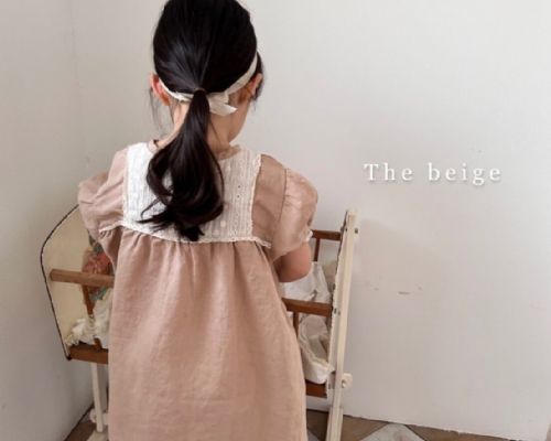 The beige 暢銷款燒花洋裝