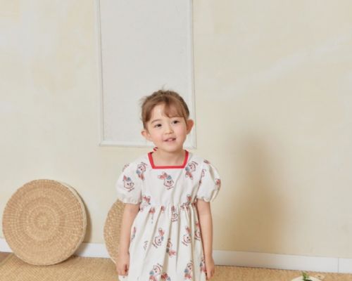小兔子滿版洋裝